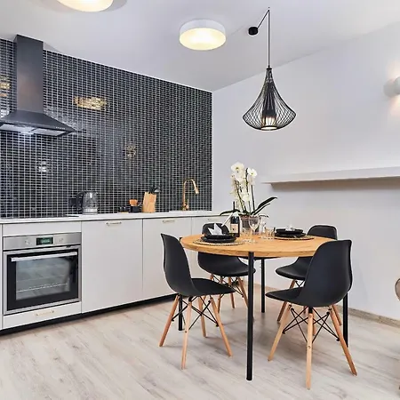 Benedykta Polaka By Renters * Breslavia
